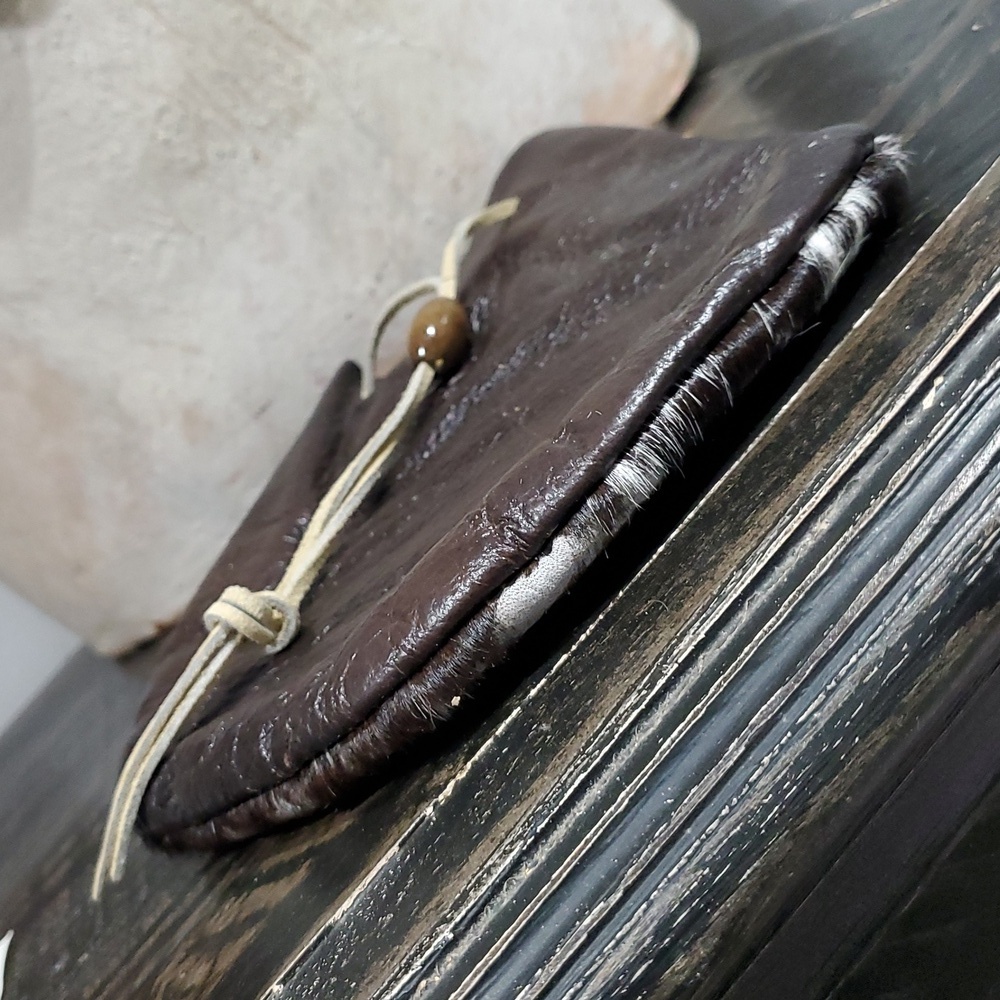 NWOT Brown and White Leather Hair On Hide Medicine Bag Bead Detail Mohawk Native - Picture 7 of 8